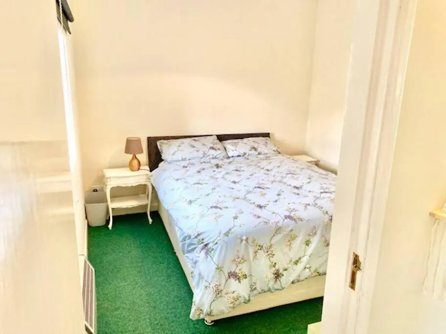 Cosy 2 Bed Cottage Next To Fota Wildlife Park Cork Ireland